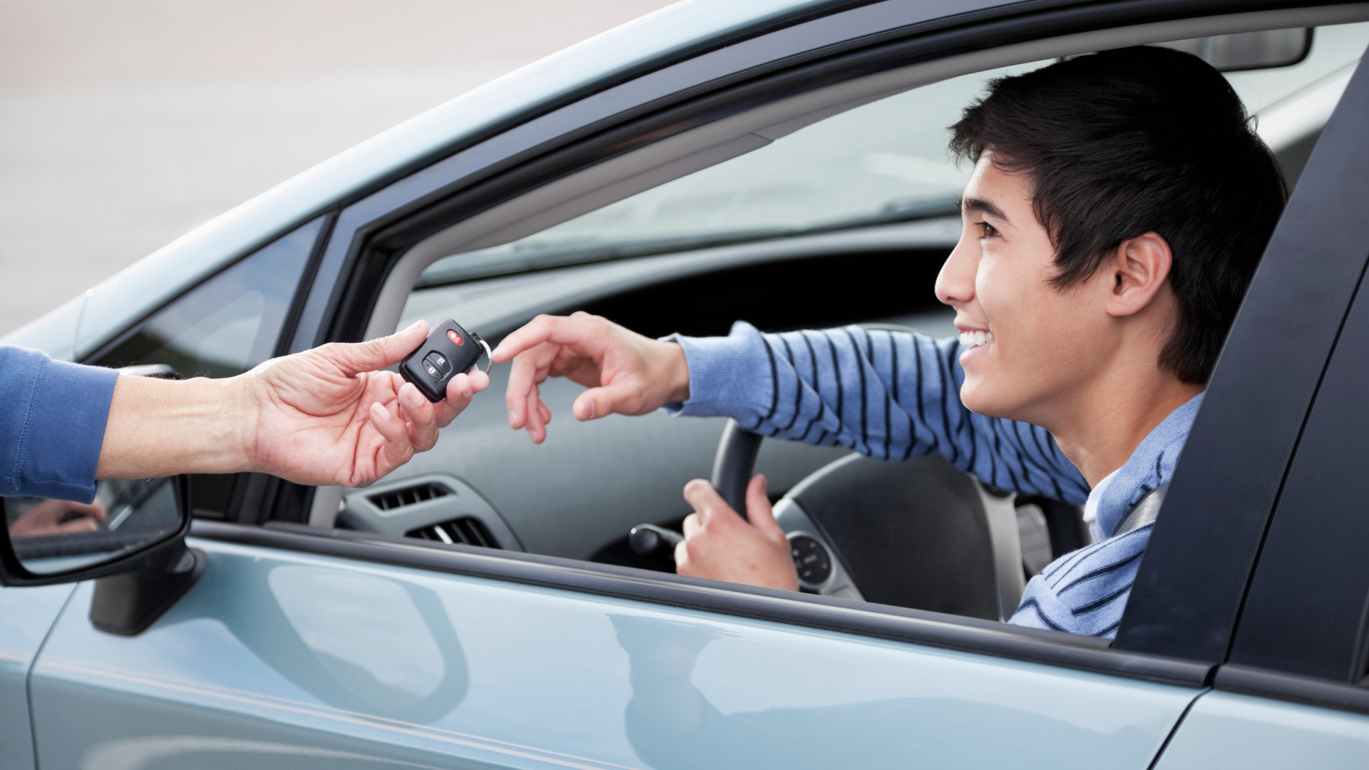 How to bundle auto insurance policies for more savings